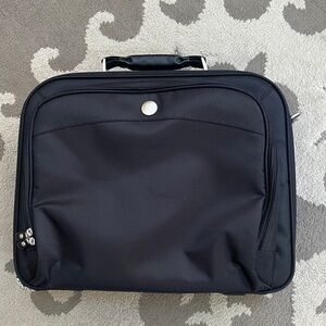 Genuine Dell 17 1/2” x 14” Black Nylon Classic Travel Laptop Bag